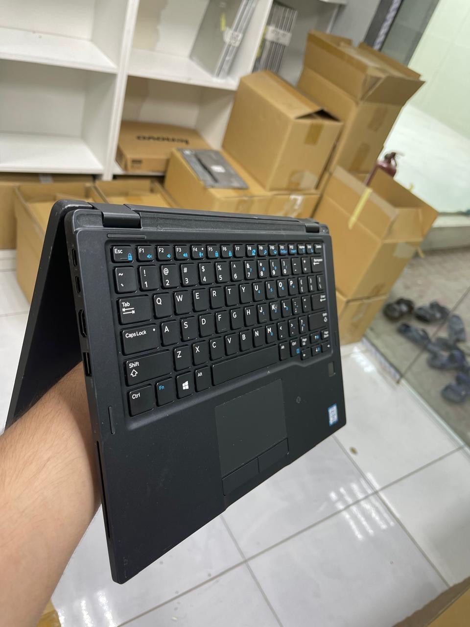 Dell Latitude 7390 2-in-1 | Core i5 8th Gen | 8GB RAM | 256GB SSD | Touchscreen Laptop