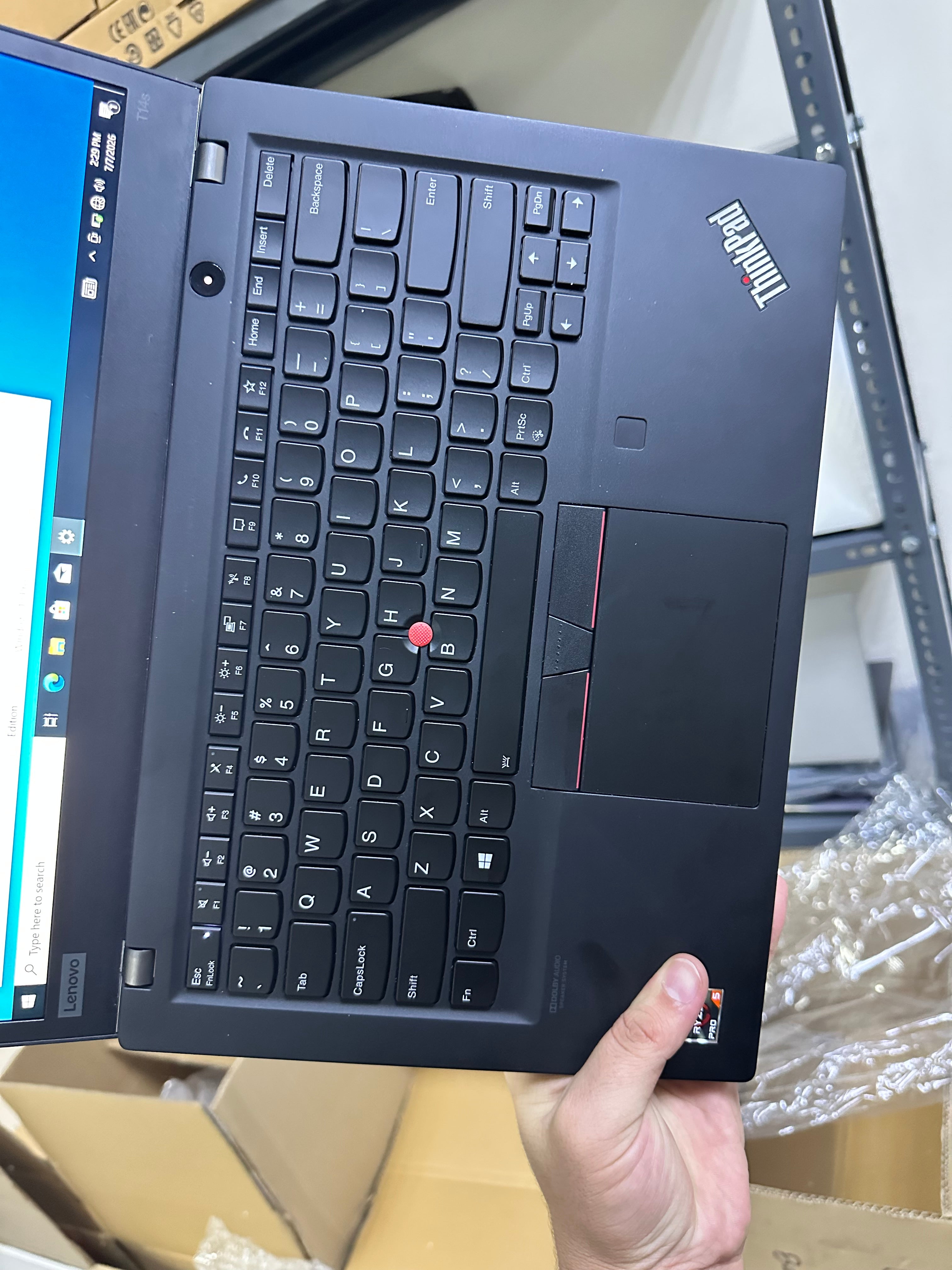 ENOVO THINKPAD T14s
AMD Ryzen™ 5 PRO 4650U