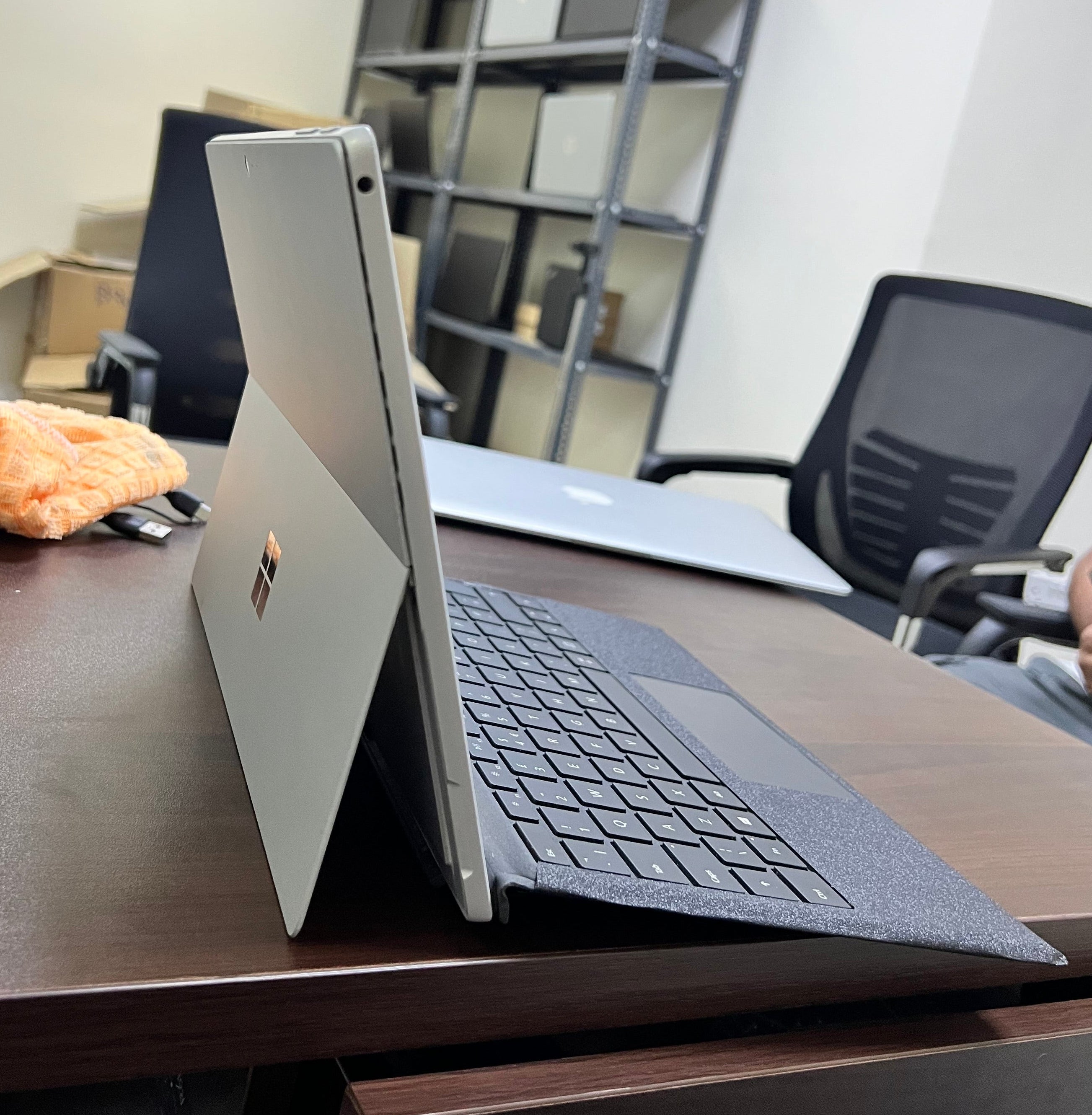 Microsoft Surface Pro 5 – Core i5 7th Gen | 8GB RAM | 256GB SSD | Touch & Detachable
