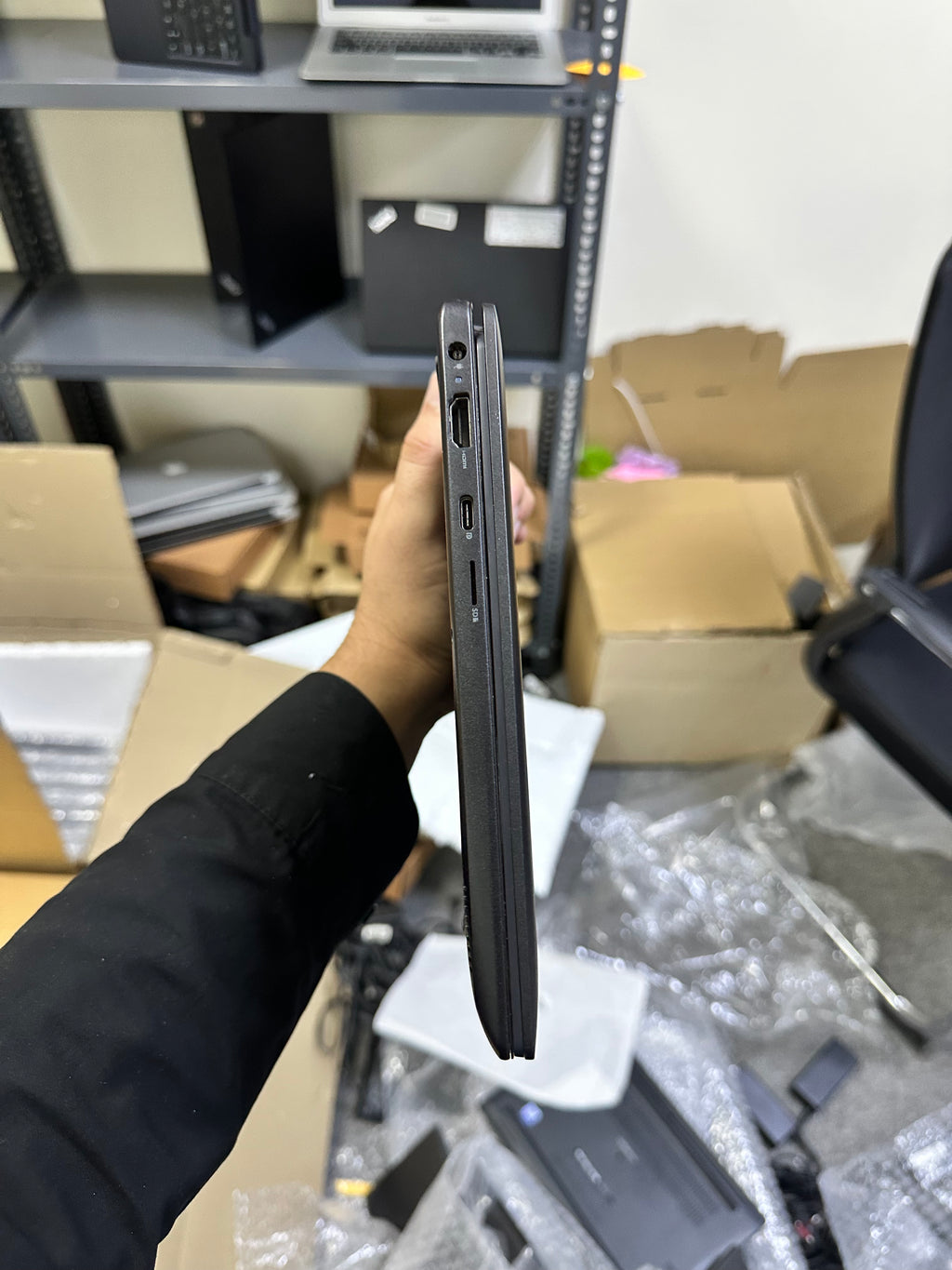 Dell Latitude 3301 | Core i5 8th Gen | 8GB RAM | 256GB SSD | Excellent Condition