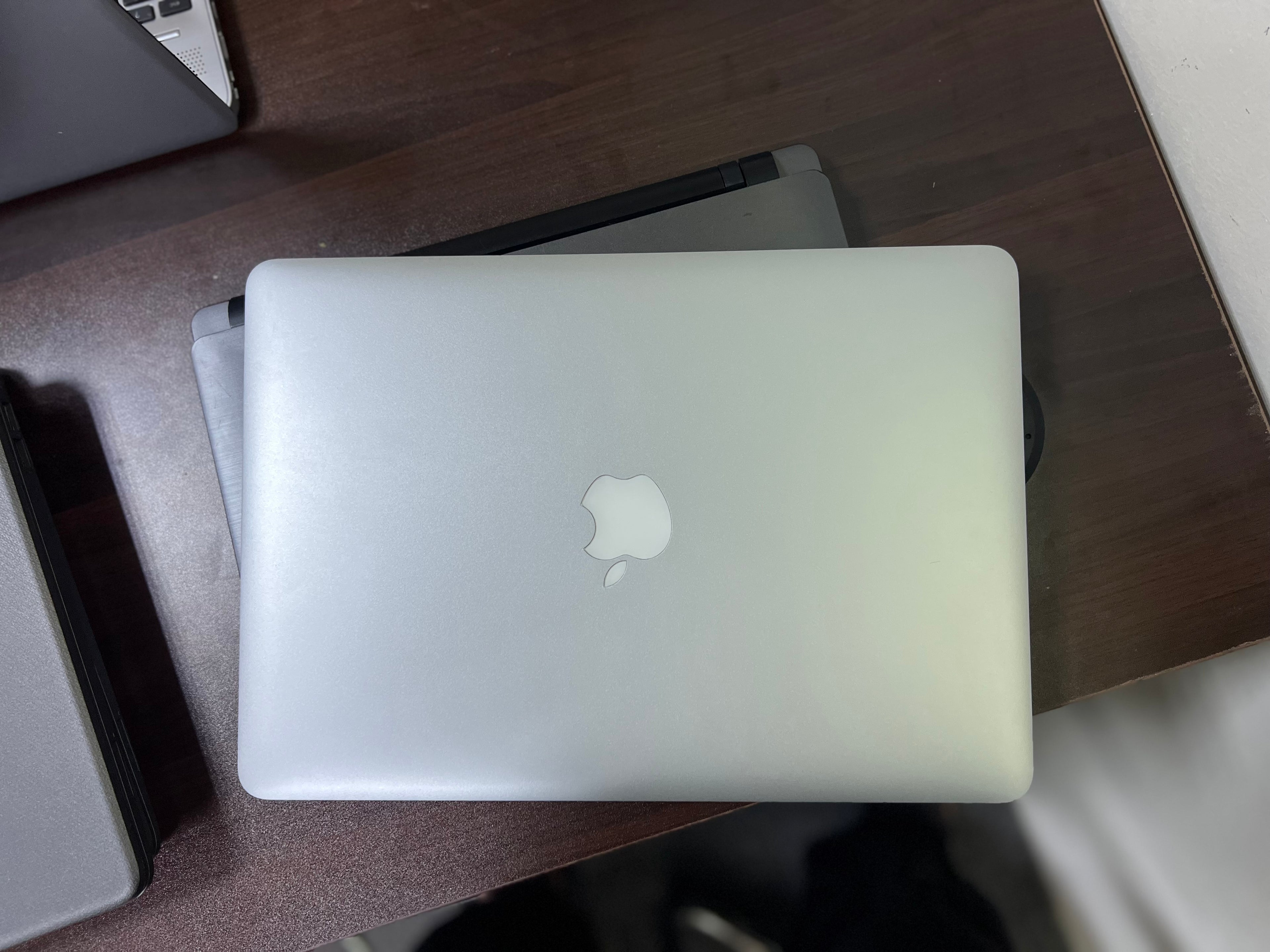 MacBook Air 2015 | Core i5 | 4GB RAM | 128GB SSD | macOS Sequoia | 13.3” Display | Budget Apple Laptop