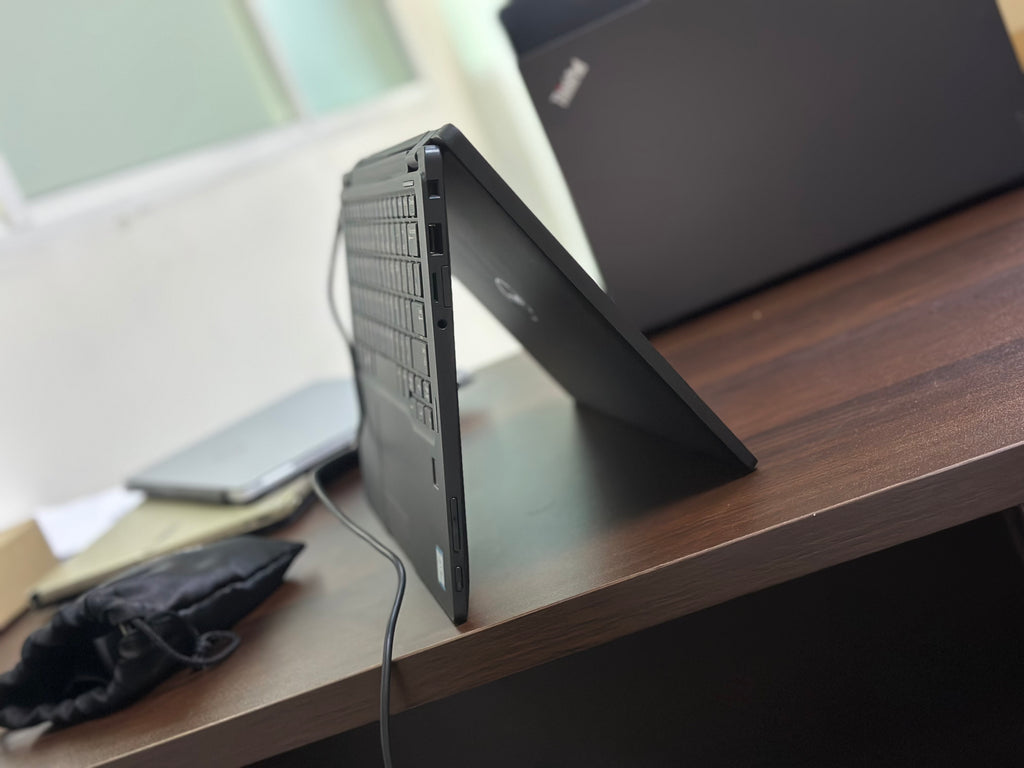Dell Latitude 7390 2-in-1 | Core i5 8th Gen | 8GB RAM | 256GB SSD | Touchscreen Laptop