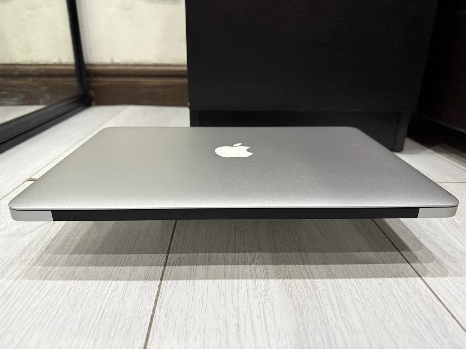MacBook Air 2015 13.3” – Core i5 | 4GB RAM | 128GB SSD