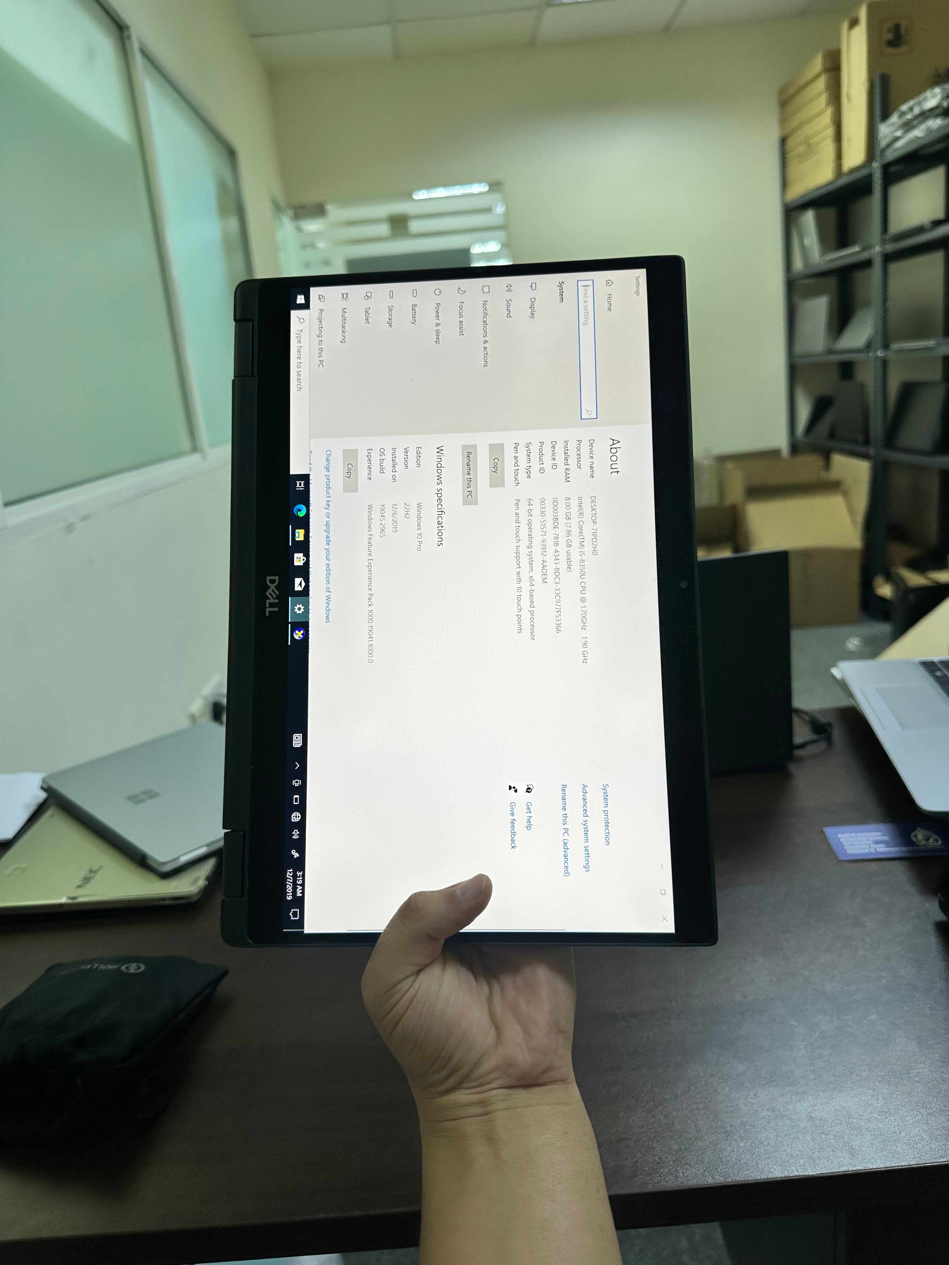 Dell Latitude 7390 2-in-1 | Core i5 8th Gen | 8GB RAM | 256GB SSD | Touchscreen Laptop