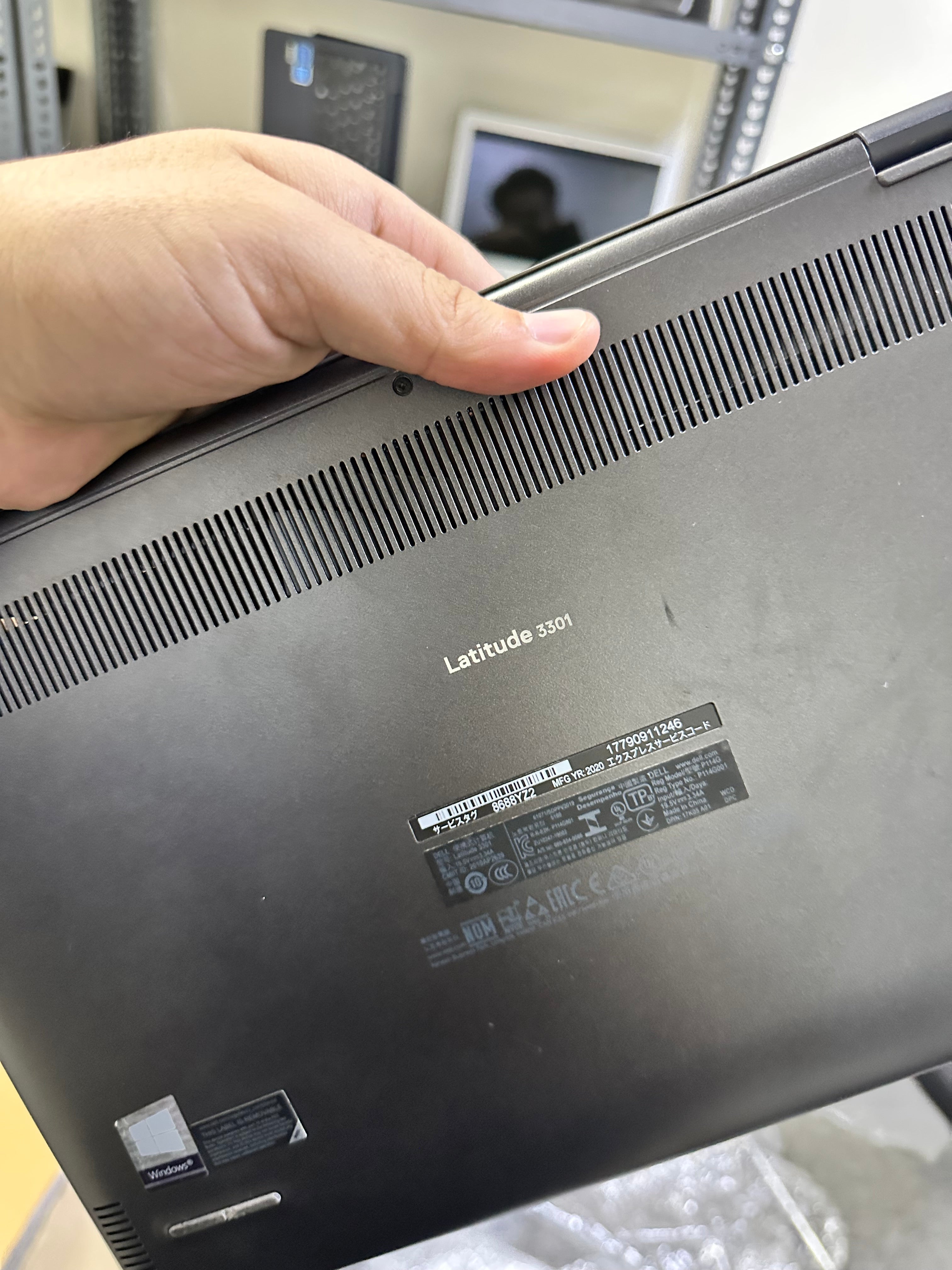 Dell Latitude 3301 | Core i5 8th Gen | 8GB RAM | 256GB SSD | Excellent Condition