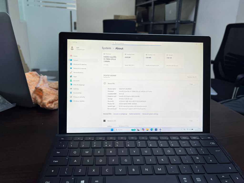 Microsoft Surface Pro 5 – Core i5 7th Gen | 8GB RAM | 256GB SSD | Touch & Detachable